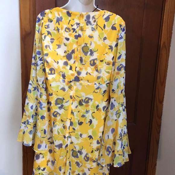 Mac Duggal Bell Sleeve Floral Mini Dress - Picture 3 of 4